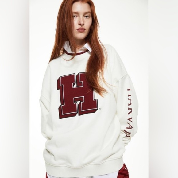 H&M Harvard White and Burgundy Crewneck Sweater - Picture 2 of 8